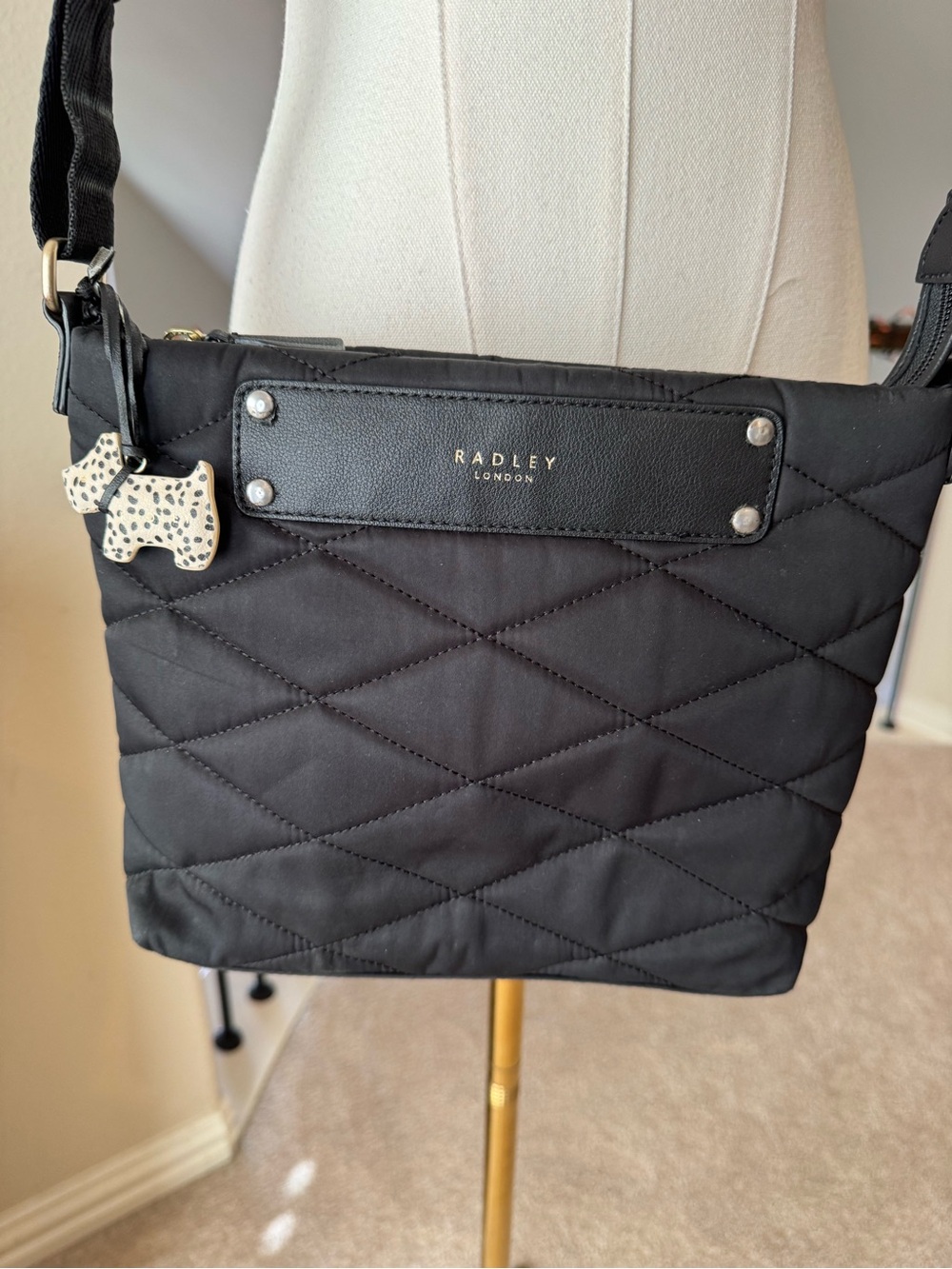 RADLEY LONDON Black Quilted Crossbody with Dog Charm
